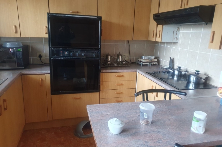 To Let 4 Bedroom Property for Rent in Welgelegen 1 Western Cape